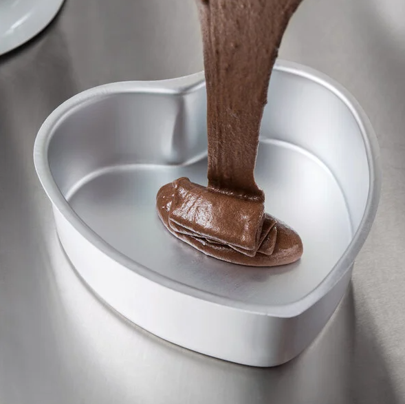 BAKING CUPS & PANS